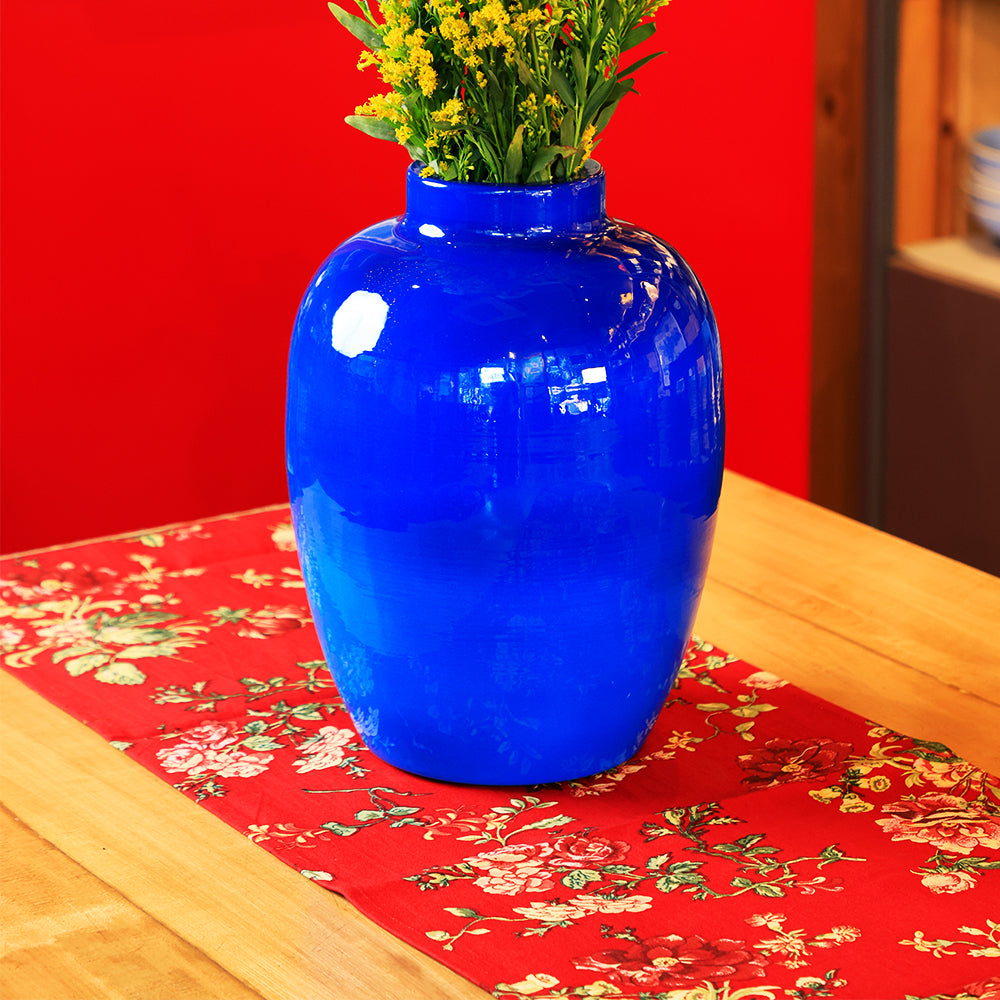 Aura Vase - Gloss Enamel on Metal