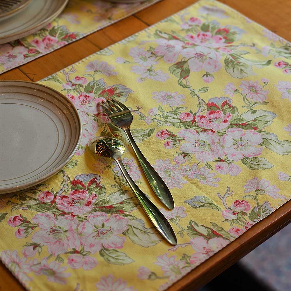 Apple Blossom - Yellow - Placemats – Set of 6