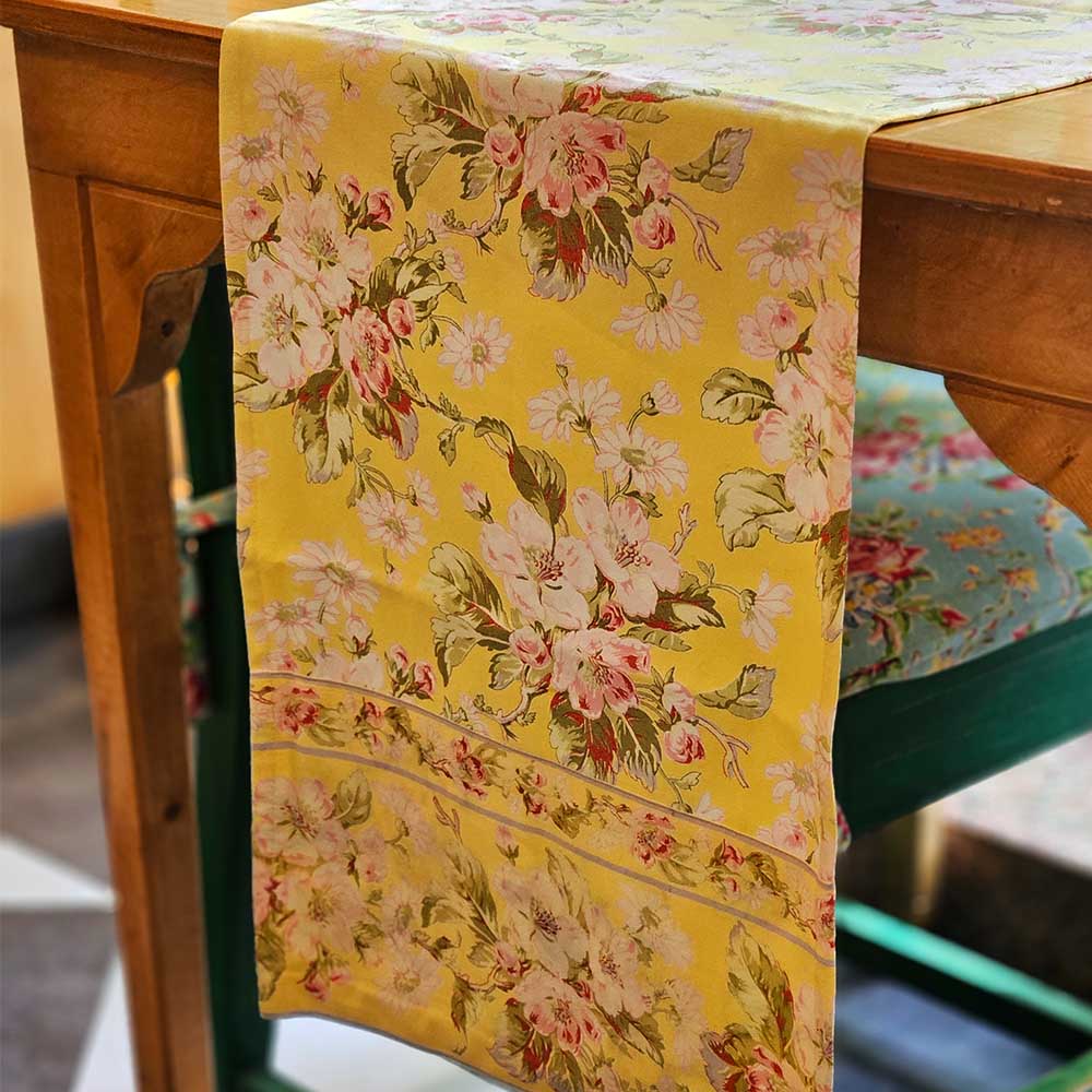 Apple Blossom - Yellow - Table Runner