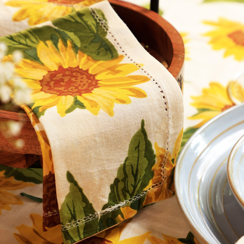 Yellow Marigold Table Napkins – Sunflower, premium fabric napkins featuring a vibrant yellow floral design.
