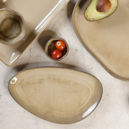 Traingle Platter Small, Moon White - Warp
